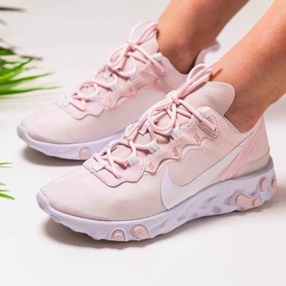 nike react pale pink